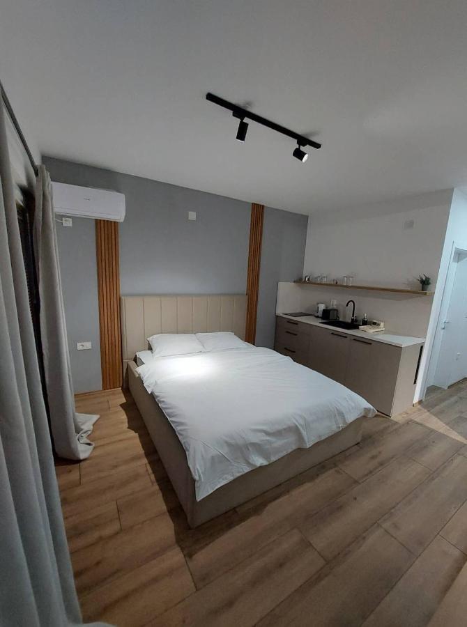 Peštani Nautica Apartments&Studios מראה חיצוני תמונה