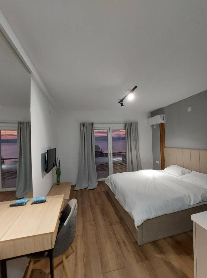 Peštani Nautica Apartments&Studios מראה חיצוני תמונה