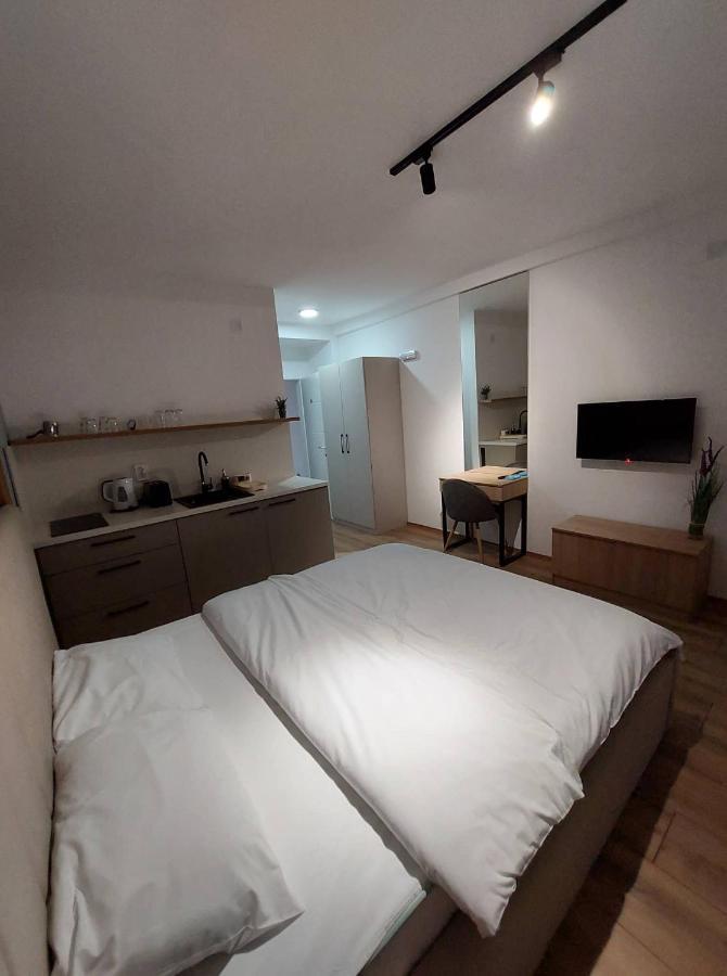 Peštani Nautica Apartments&Studios מראה חיצוני תמונה